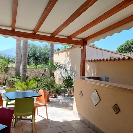 Le Falesie Di Bed and breakfast Castelluzzo